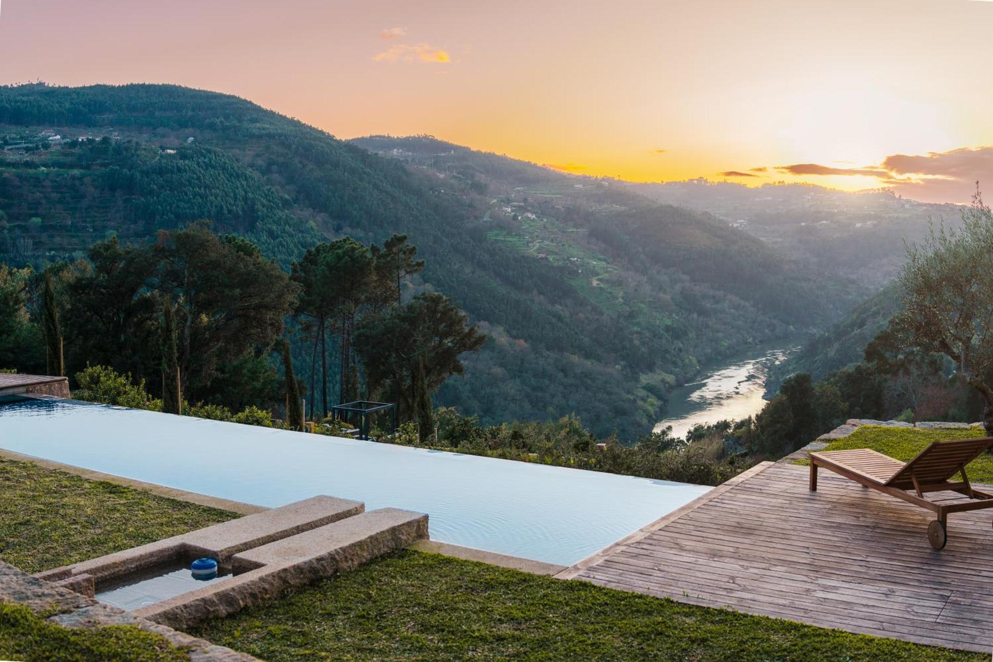 Javardo - Family House - Douro Penha Longa 外观 照片